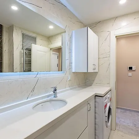 Nice Duplex Apartment Surrounded By Popular Attractions In Beyoglu * Istanbul